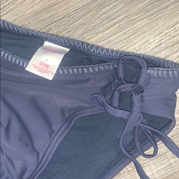 Bathing Suit - Picture 6 of 7